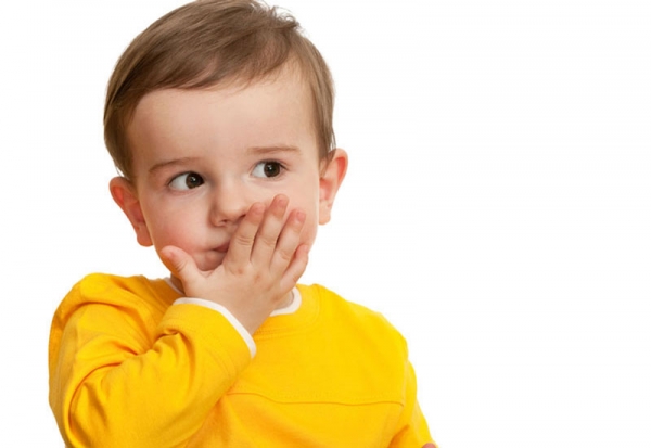 Trẻ chậm nói: Nguyên nhân, dấu hiệu và cách đồng hành đúng cùng con