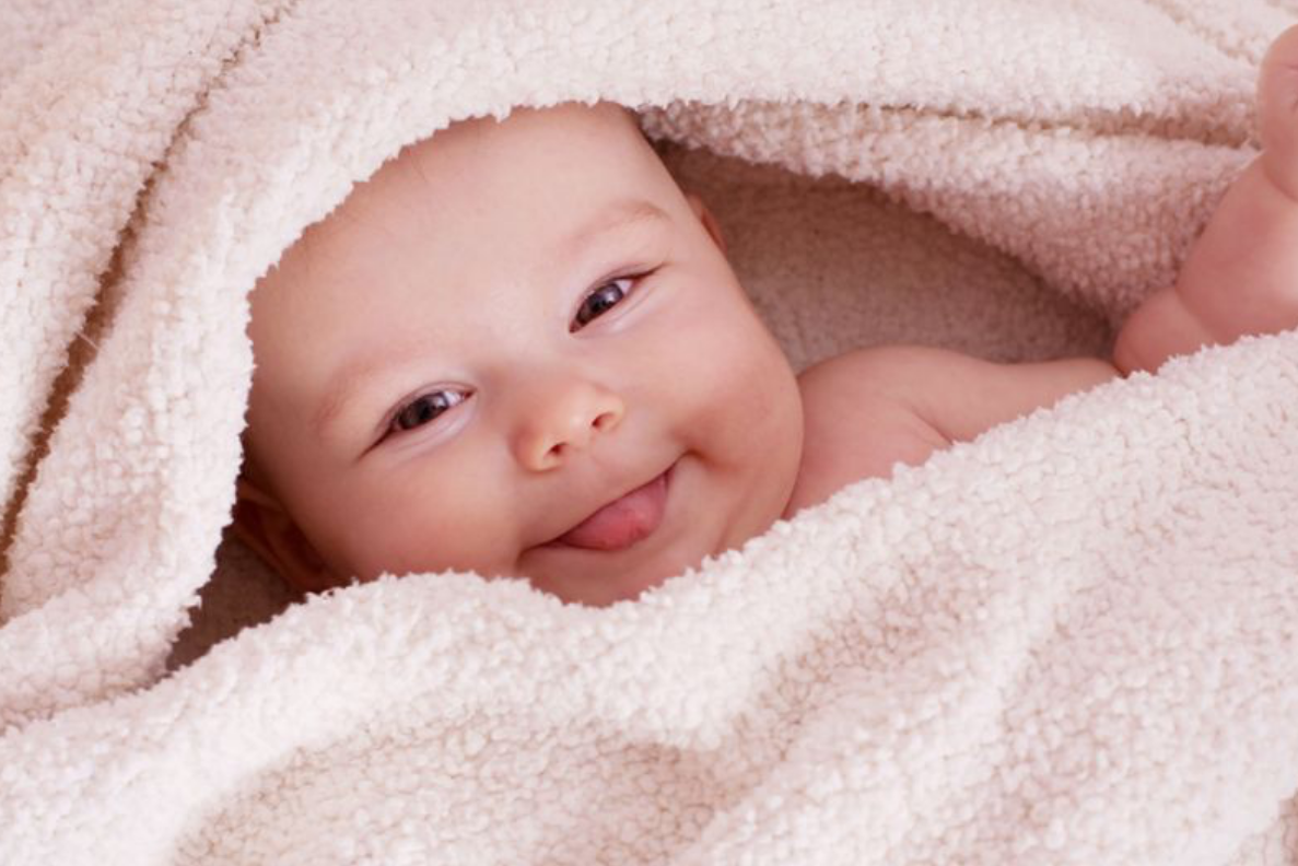 5 BÍ QUYẾT CHĂM SÓC DA TRẺ SƠ SINH TRONG MÙA HANH KHÔ 5 BÍ QUYẾT CHĂM SÓC DA TRẺ SƠ SINH TRONG MÙA HANH KHÔ